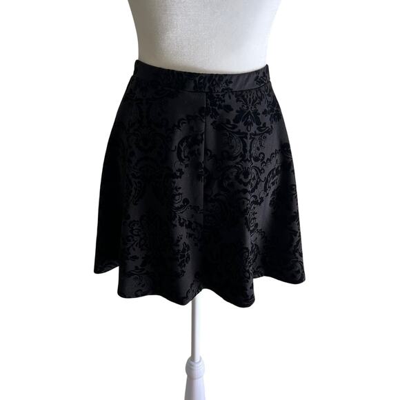 A. Byer VTG Mini Skirt Velvet Burnout Black SZXL Whimsigoth Dark Romantic Party - Picture 4 of 9